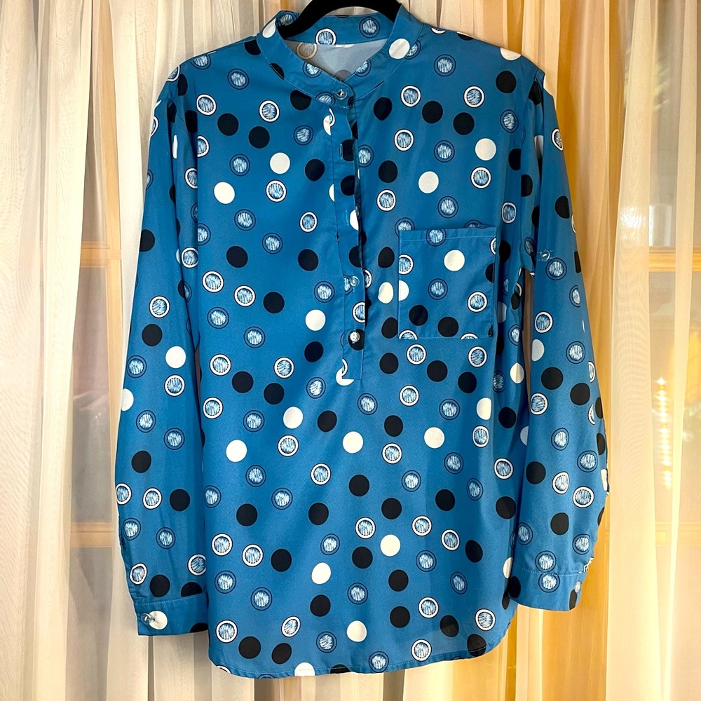 Itm 0040 polkadot long sleeve button up blouse size LG